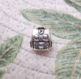 Charm Mochila Aventura 