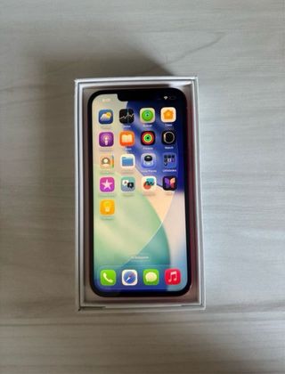 iPhone 13 Rojo 128GB Impecable