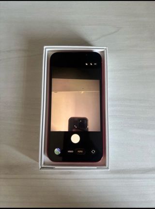 iPhone 13 Rojo 128GB Impecable