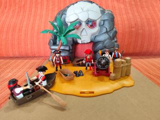 Lote Barco Pirata Playmobil 4443 y 5135