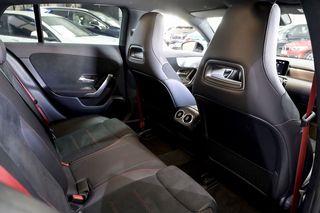 Mercedes CLA MERCEDES-BENZ   MercedesAMG 35 4MATIC Shooting Bra 