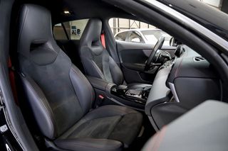 Mercedes CLA MERCEDES-BENZ   MercedesAMG 35 4MATIC Shooting Bra 