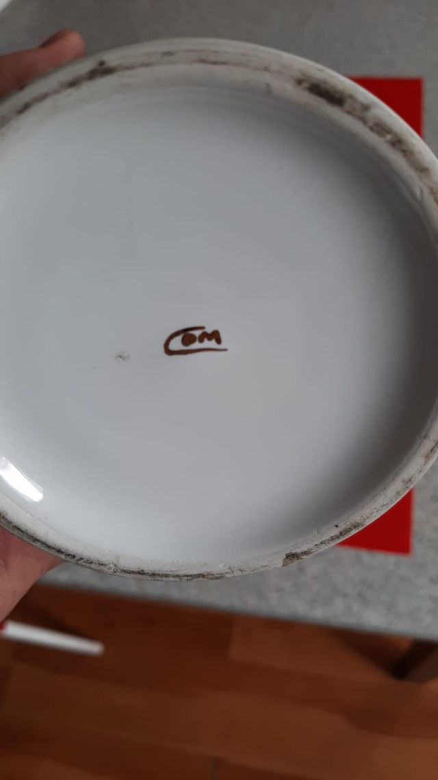 Vaso ceramica bianco con decoro oro