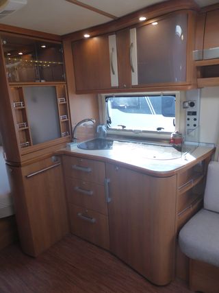 CARAVANA FENDT TOPAS 650 A/A Y NEVERA GRANDE
