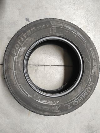 Neumáticos Kumho  y Firestone 215/70 R15 C 109/107