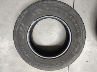 Neumáticos Kumho  y Firestone 215/70 R15 C 109/107