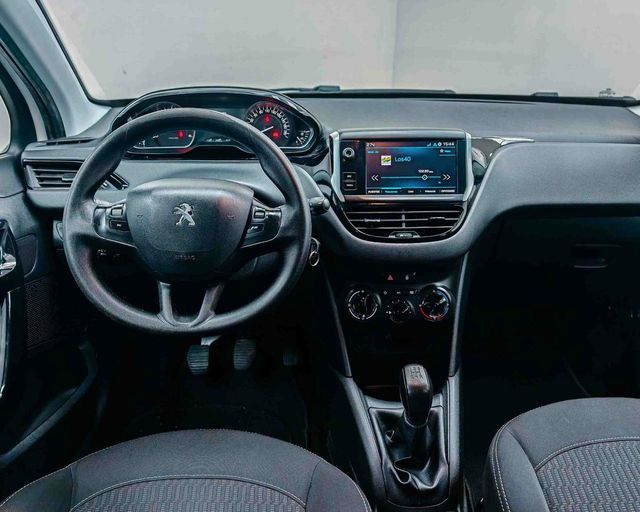 Peugeot 208 1.6BLUE HDI 75 CV 75CV 