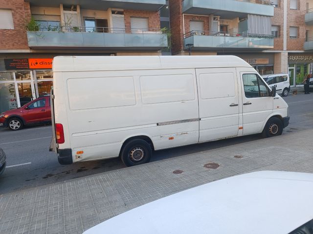 Se hacen todo tipo de portes mudanzas, vaciados de