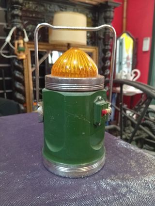 Lámpara antigua verde metal