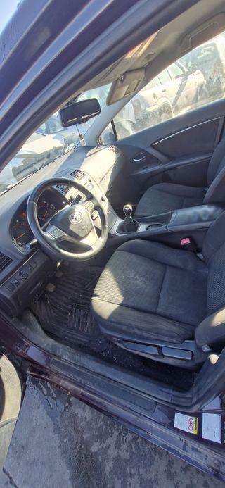 Despiece Toyota Avensis 2.2D