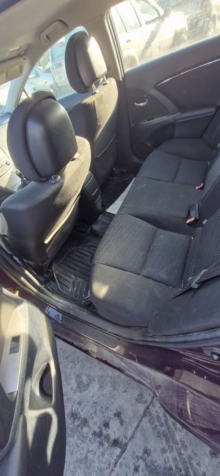 Despiece Toyota Avensis 2.2D
