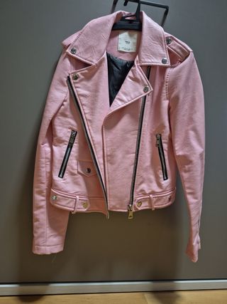 Cazadora cuero rosa Mango