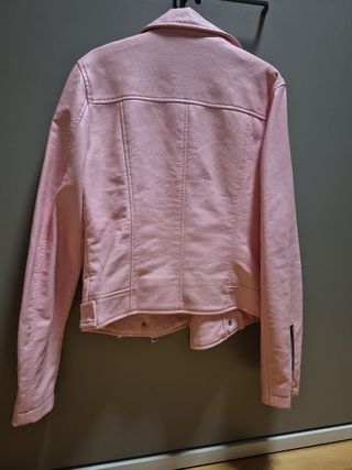 Cazadora cuero rosa Mango