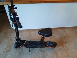 Patinete eléctrico con asiento