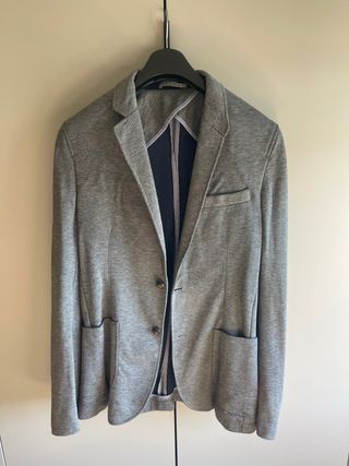 Americana gris