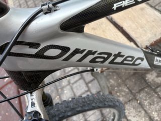 Bicicleta Corratec Revolution Carbono
