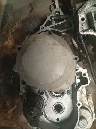 Cárteres Kawasaki KX 250 y despiece