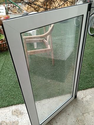 Ventana corredera de aluminio 2 hojas perimetral.