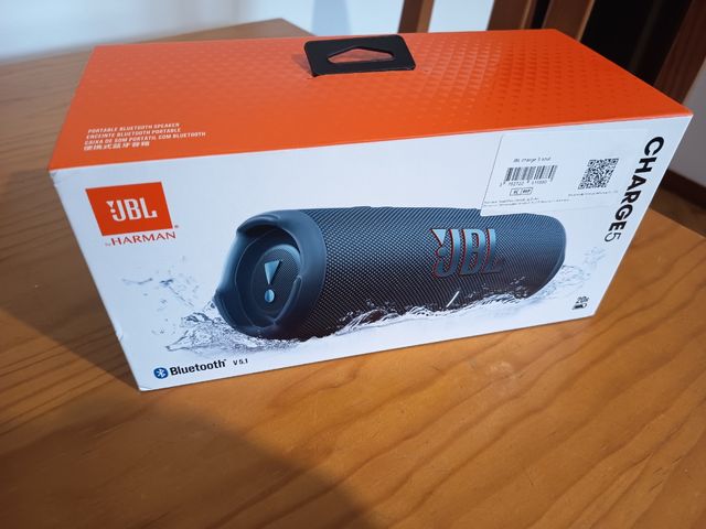 Altavoz inalámbrico JBL Charge 5