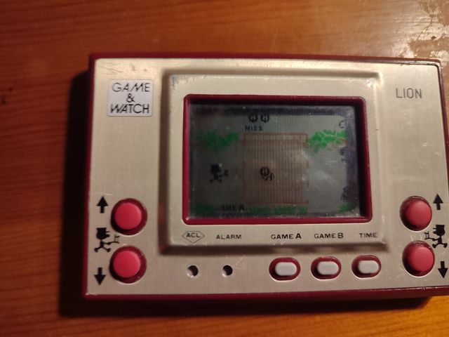 Nintendo Game&Watch Lion 1981 Rojo