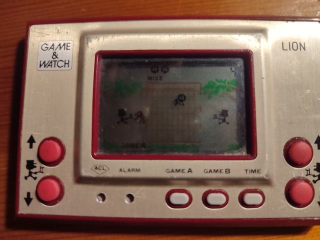 Nintendo Game&Watch Lion 1981 Rojo