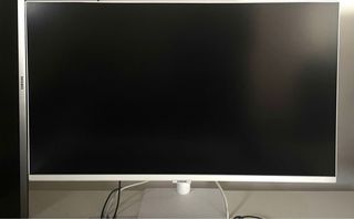 Samsung Smart Monitor M7 32 4K UHD - Nella tua confezione