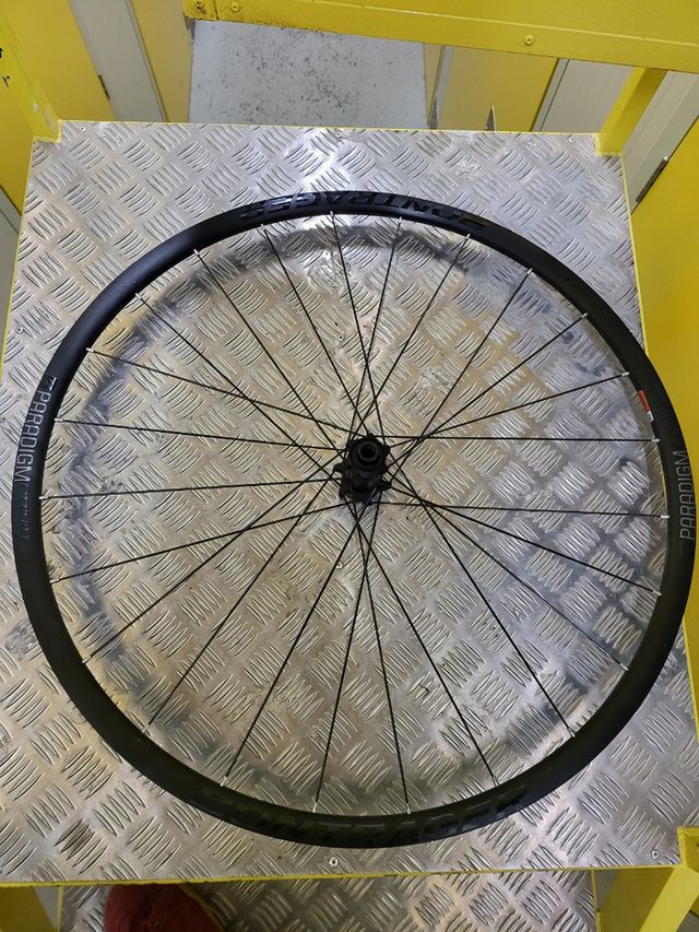 Set Llantas Bontrager Paradigm Comp