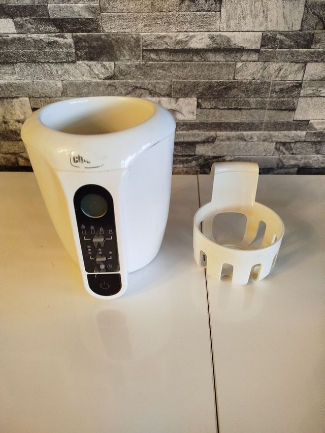 Calienta biberones chicco.