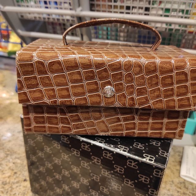 Portagioie effetto coccodrillo