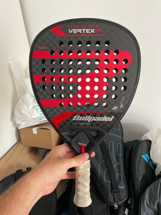Bullpadel Vertex 04 Juan Tello
