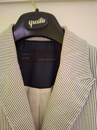 Americana Zara rayas blanca Talla M