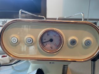 Cafetera Espresso Automática Derlla con Vaporizado