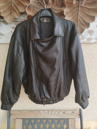 Cazadora Cuero Vintage Negra