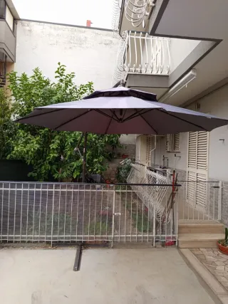 Ombrellone da esterno Outsunny Grigio 267 cm