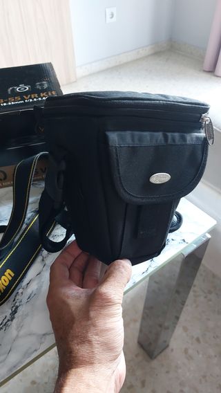 Cámara Nikon D3100 + 2 objetivos + mochila