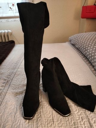 Botas altas negras