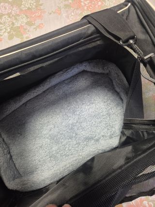 Transportín para mascotas negro .