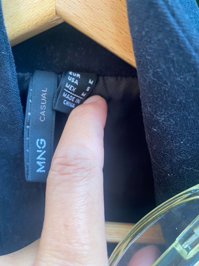 Abrigo Mango tacto ante negro T-M