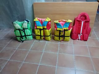 Lote 4 Chalecos Salvavidas