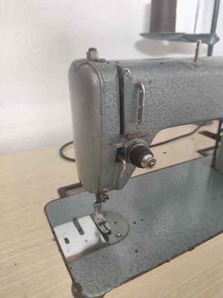 Máquina de coser ALFA industrial