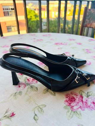 TACONES NEGROS N37 *CASI NUEVOS 