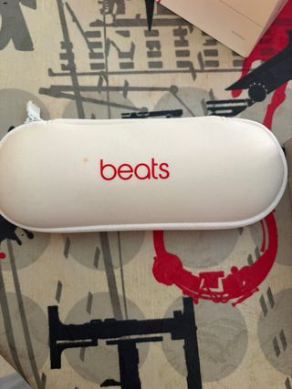 Altavoz Beats rosa
