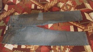 Pantalón vaquero Jack & Jones azul

Talla 32/30