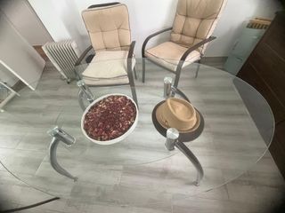 Mesa de cristal ovalada 1.50x0.90m