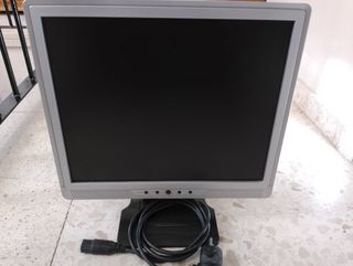 Monitor AOC Plata y Negro