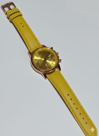 Orologio elegante arancione e giallo