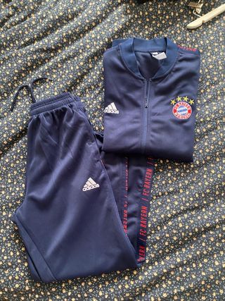 Conjunto de chándal Adidas FC Bayern Munich
