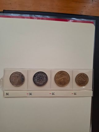 16 monedas: Argelia, Túnez, Libia, Egipto, Maurita