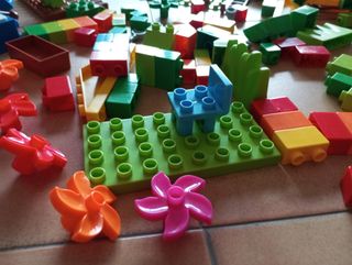 Juego de construcción piezas variadas