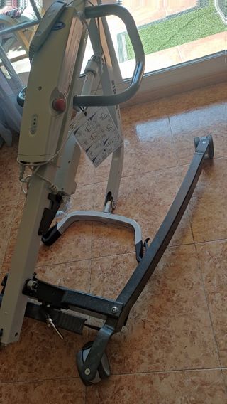 Grúa para traslado eléctrica semi nueva muy comple